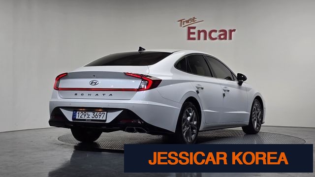 2021 Hyundai Sonata (DN8) - Thumbnail 3