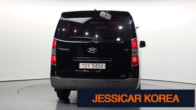 2015 Hyundai Grand Starex - Thumbnail 2