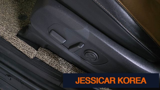 2021 Kia Carnival 4th Gen - Thumbnail 13