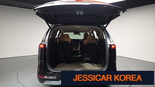 2021 Kia Carnival 4th Gen - Thumbnail 18