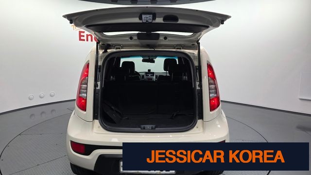 2012 Kia soul - Thumbnail 13