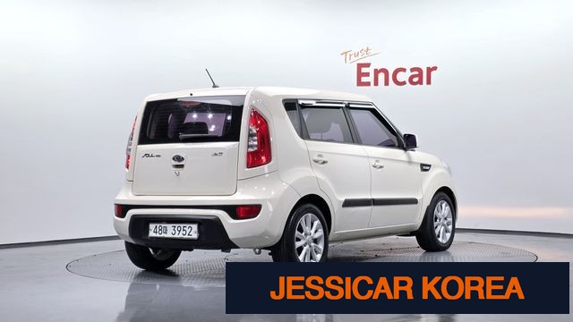 2012 Kia soul - Thumbnail 16