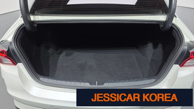 2022 Kia K5 3rd Gen - Thumbnail 11