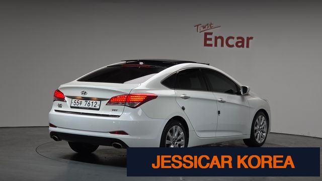 2012 Hyundai i40 saloon - Thumbnail 6