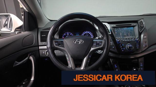 2012 Hyundai i40 saloon - Thumbnail 9