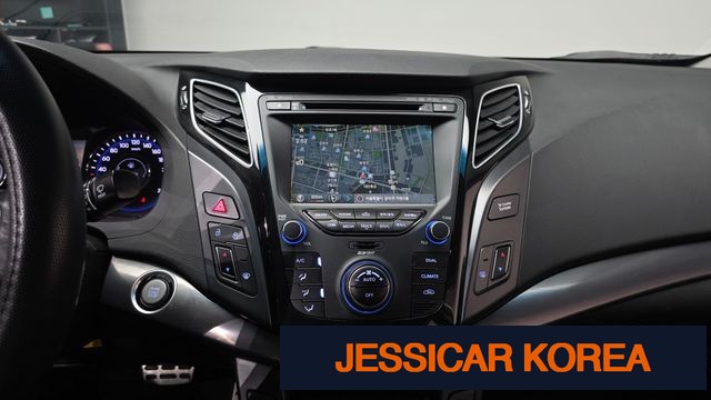 2012 Hyundai i40 saloon - Thumbnail 12