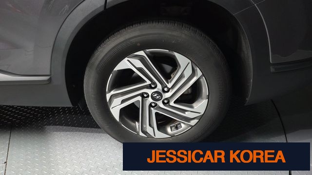 2021 Hyundai The New Santa Fe - Thumbnail 3