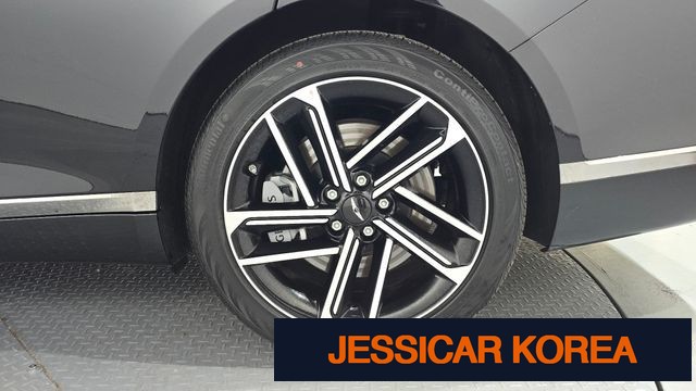 2026 Genesis G80 (RG3) - Thumbnail 6