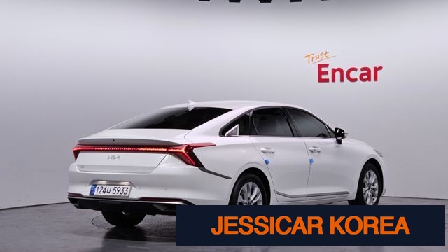 2022 Kia K8 - Thumbnail 4