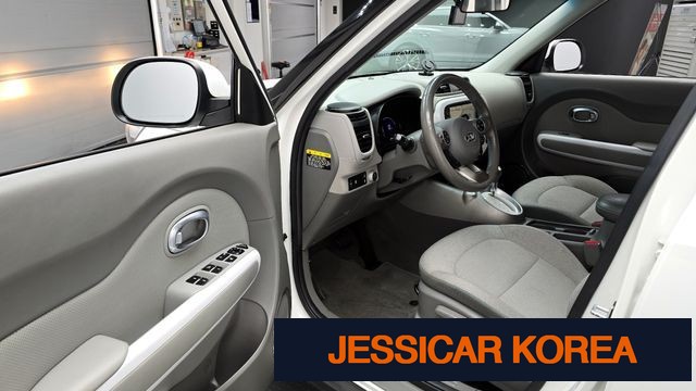 2018 Kia Soul EV - Thumbnail 6