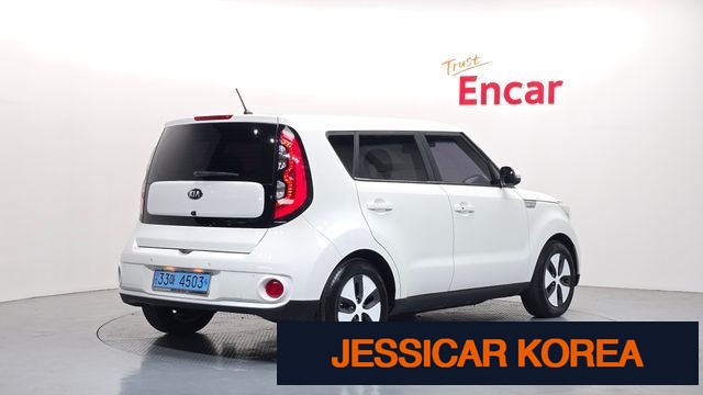 2018 Kia Soul EV - Thumbnail 9