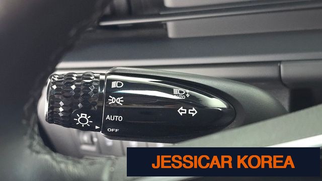2024 Hyundai Staria - Thumbnail 3