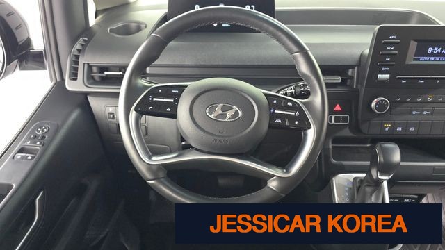 2024 Hyundai Staria - Thumbnail 18