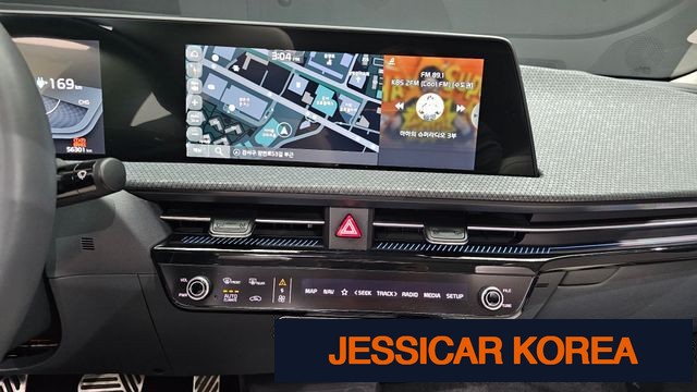 2023 Kia EV6 - Thumbnail 11