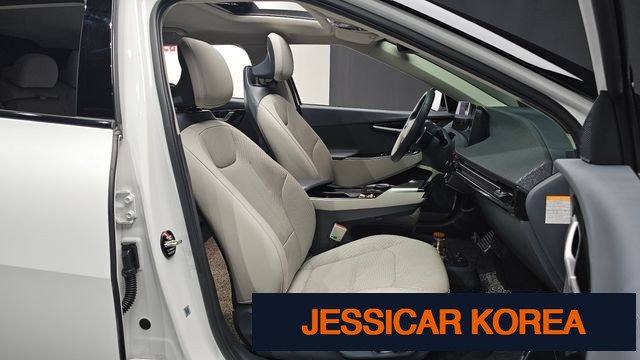 2023 Kia EV6 - Thumbnail 19