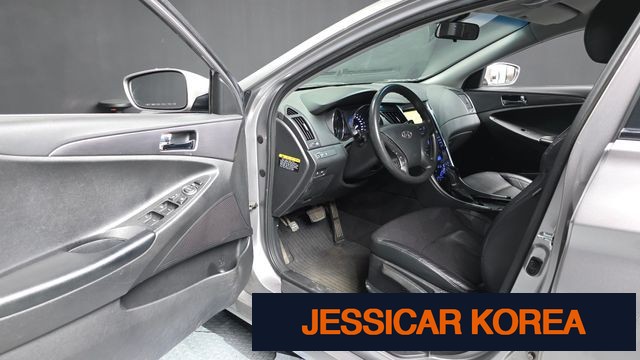 2012 Hyundai sonata hybrid - Thumbnail 8