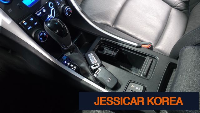 2012 Hyundai sonata hybrid - Thumbnail 17
