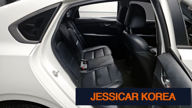 2021 Kia All new K3 - Thumbnail 19