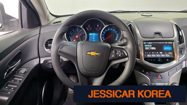 2014 Chevrolet Cruze - Thumbnail 3