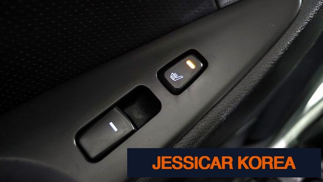 2010 Hyundai YF Sonata - Thumbnail 6