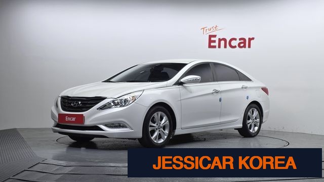 2010 Hyundai YF Sonata - Thumbnail 7