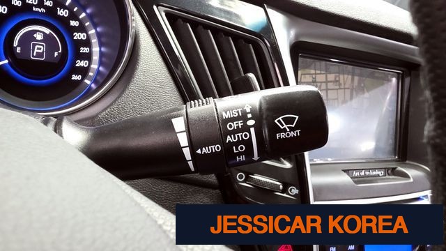2010 Hyundai YF Sonata - Thumbnail 18