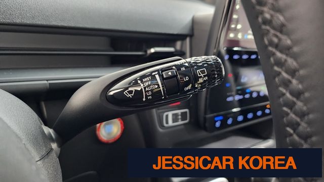 2025 Hyundai Staria - Thumbnail 9