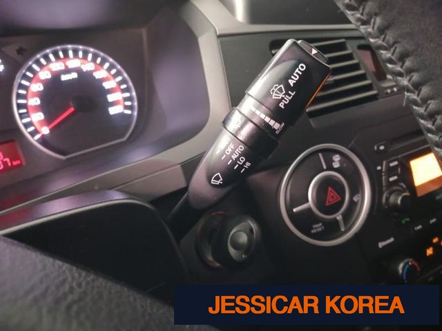 2014 KG Mobility Korando Sports - Thumbnail 3