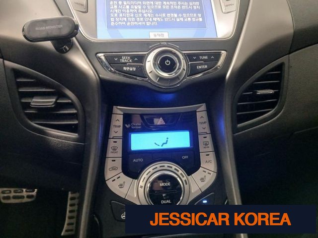 2011 Hyundai Avante MD - Thumbnail 19
