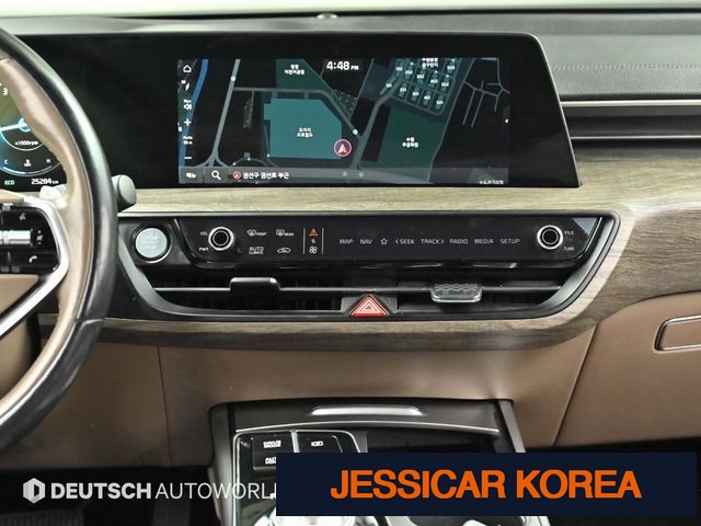 2022 Kia K8 - Thumbnail 3