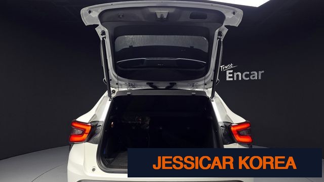2025 Chevrolet Trax Crossover - Thumbnail 2