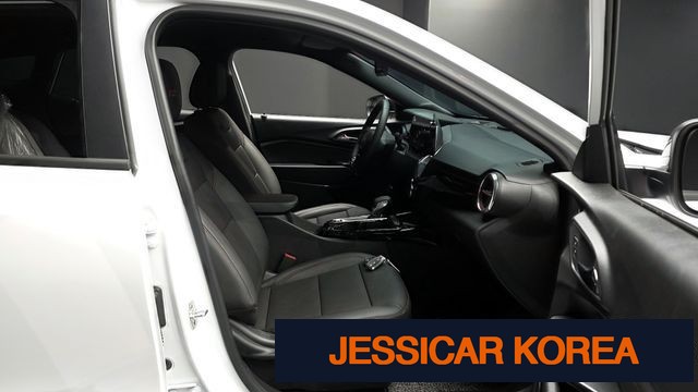 2025 Chevrolet Trax Crossover - Thumbnail 7