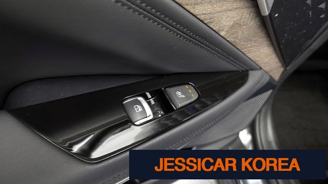 2023 Kia K8 - Thumbnail 3