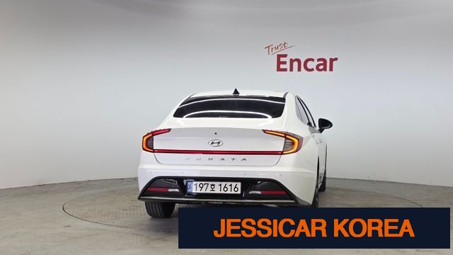 2022 Hyundai Sonata (DN8) - Thumbnail 8