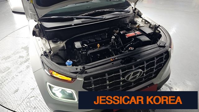 2020 Hyundai Venue - Thumbnail 16