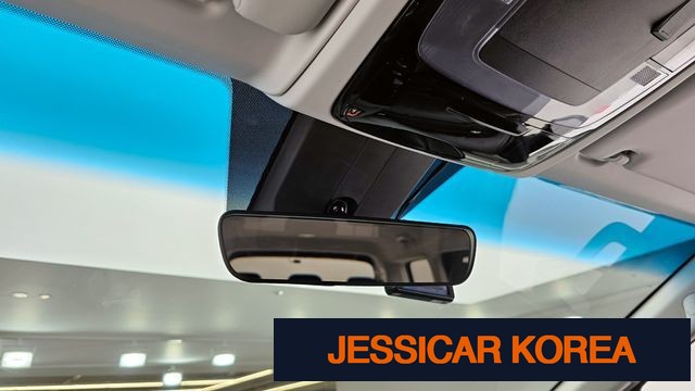 2022 Hyundai Staria - Thumbnail 2