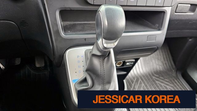 2022 Hyundai Staria - Thumbnail 9