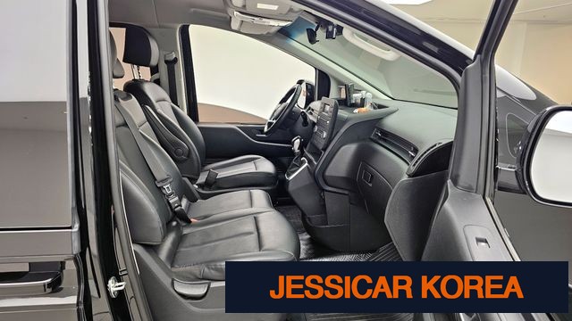 2022 Hyundai Staria - Thumbnail 11