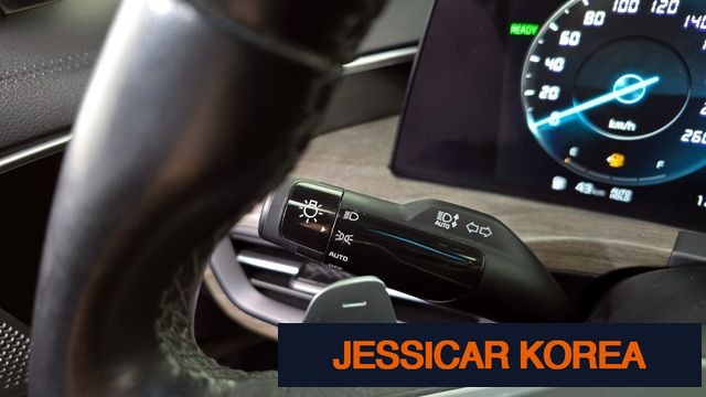 2022 Kia K8 Hybrid - Thumbnail 2