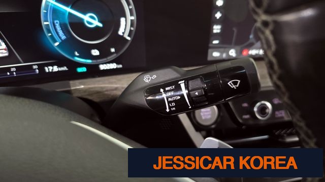 2022 Kia K8 Hybrid - Thumbnail 3