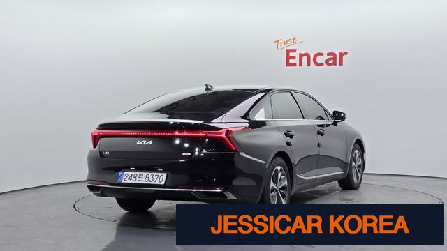 2022 Kia K8 Hybrid - Thumbnail 7