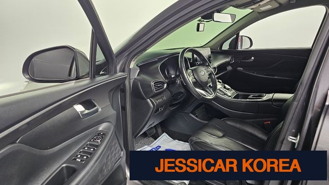2021 Hyundai The New Santa Fe - Thumbnail 2