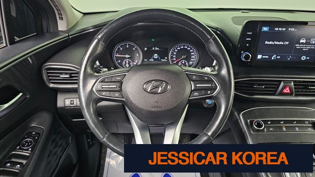 2021 Hyundai The New Santa Fe - Thumbnail 3