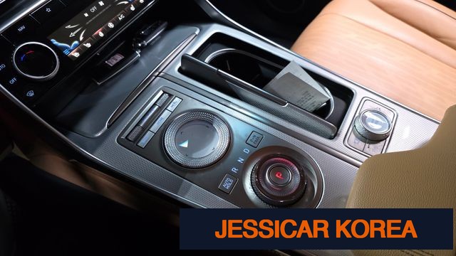 2022 Genesis GV80 - Thumbnail 16