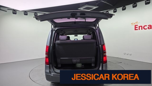2017 Hyundai Grand Starex - Thumbnail 9