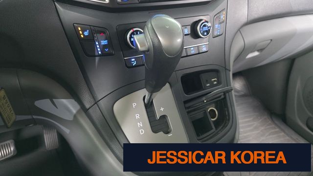 2017 Hyundai Grand Starex - Thumbnail 10