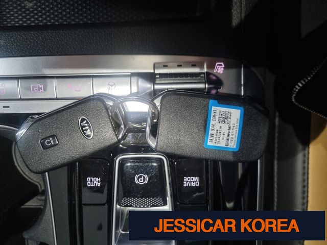 2021 Kia Carnival 4th Gen - Thumbnail 3