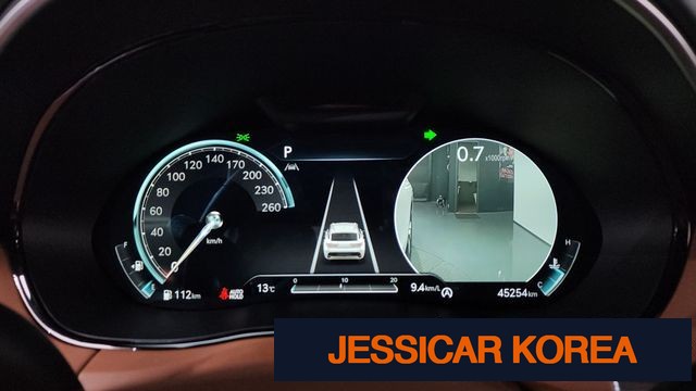 2023 Genesis GV70 - Thumbnail 19
