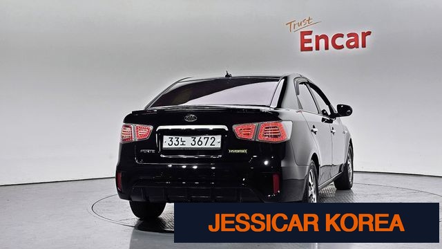 2013 Kia forte - Thumbnail 2