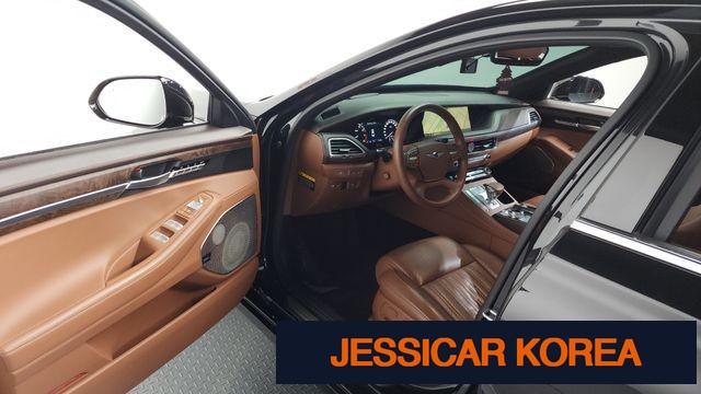 2019 Genesis G90 - Thumbnail 12